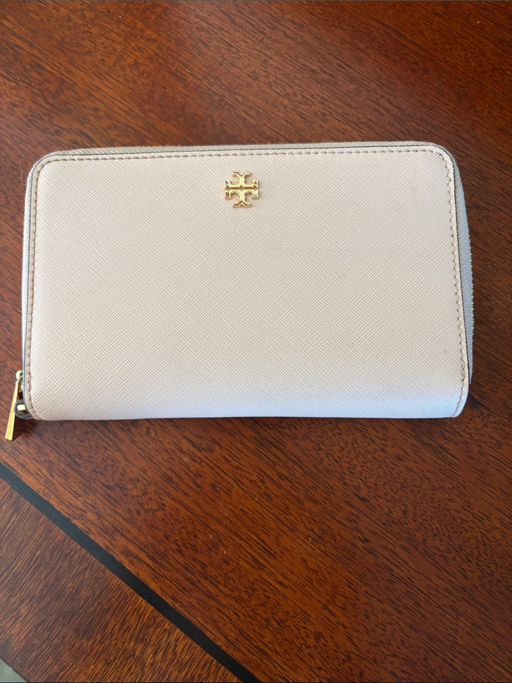 Tory Burch Robinson Continental Wallet Rose Gold - Picture 3 of 8